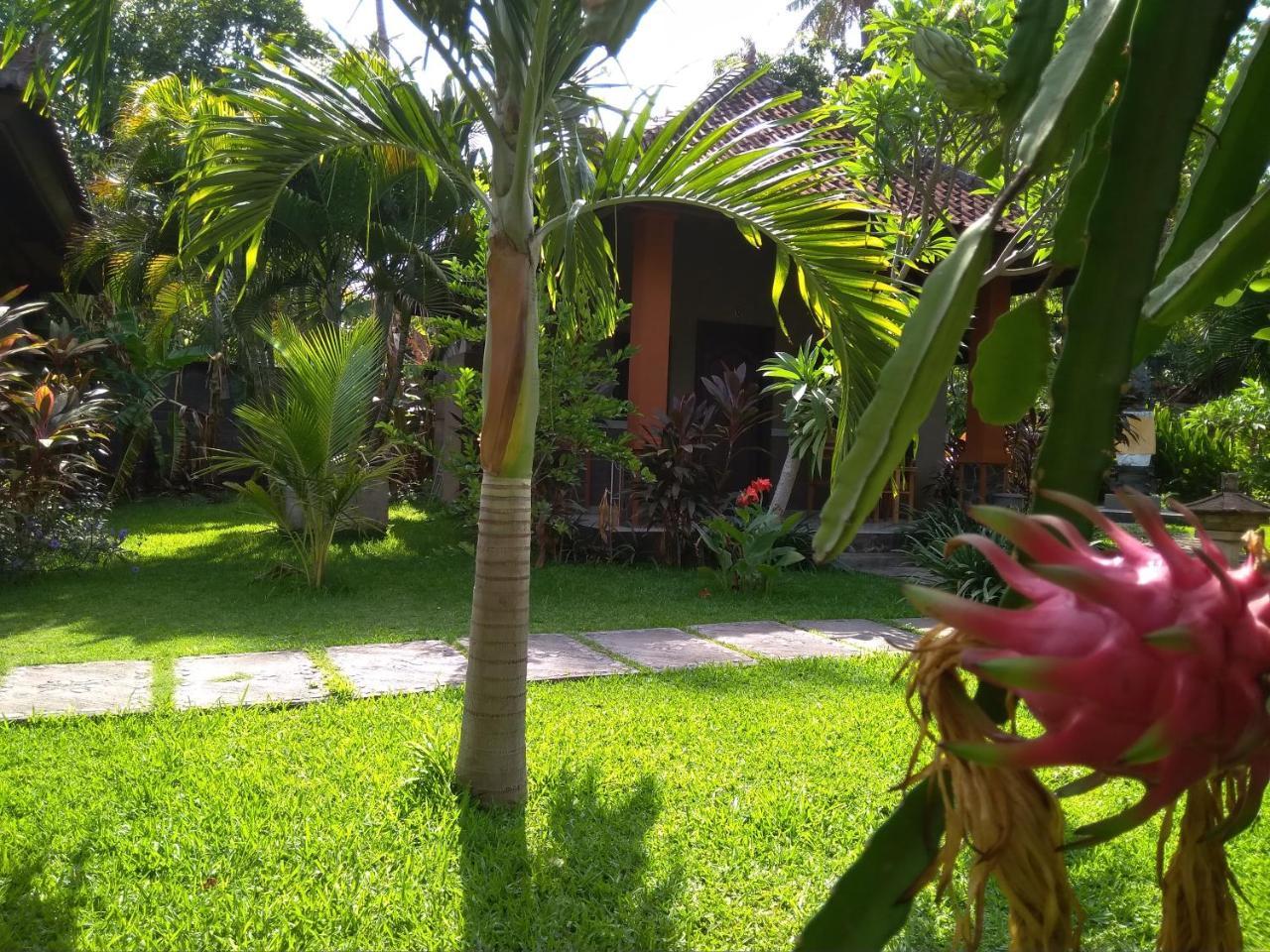 Suka Sari Cottages Пемутеран Екстер'єр фото